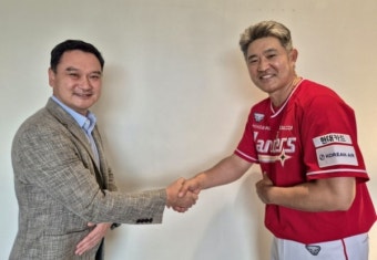 SSG랜더스, 이숭용 감독과 최대 3년 재계약...총액 18억 원