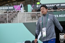'일본에 패하며 결승 진출 실패' 이민성 감독 