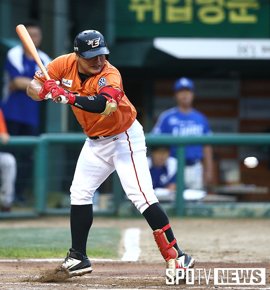 한화, 폰세의 호투로 삼성에 5-0 완파…3연패 탈출 완성