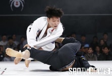 [포토S] 김봉조 날렵하게