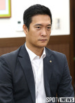 [포토S] 협약식에 참석한 우리카드 김상우 감독