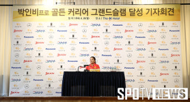 [포토S] 골든 그랜드슬램 달성 기자회견 하고 있는 박인비
