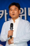 [포토S] 인사하는 허연욱 부단장