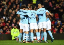 [EPL 3줄요약] '14연승 신기록' 맨시티 아무도 막을 수 없다, 맨유 2-1로 격파···11점 차이