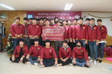 넥센 선수단, ‘서울 SOS 어린이 마을’과 사랑 나눔 행사 진행