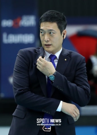 김상우 우리카드 감독 