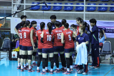 'U-17 동생들도' 女 배구, 중국 꺾고 대회 첫 승