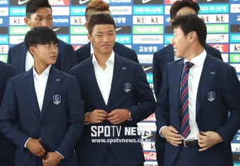 [포토S] 신태용 감독, '이승우-황희찬 믿는다'