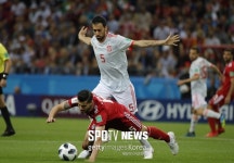 [월드컵 시선] 이란이 몇 번 누웠는지 세어 봤습니다