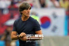 비어호프, “뢰브 감독, 레알과 접촉 없었다”