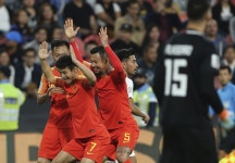 [아시안컵 REVIEW] ‘우레이 환상 멀티골’ 중국, 필리핀 3-0 완파...조기 16강+C조 1위