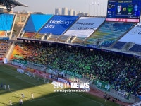[스포츠타임 현장] 22분 만에 3-0, 전북에 접수 당한 빅버드