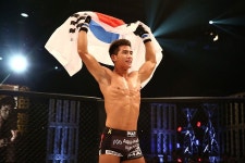 추성훈 제자 윤창민, 원챔피언십 데뷔전 승리