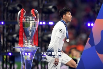 “UCL 준우승 아쉽다, 더 강해지겠다” 손흥민이 토트넘 팬들에게 한 약속