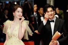 [24th BIFF]임윤아X수호, 해운대 포차촌 떴다…부산의 밤 만끽