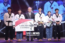 [포토S] 3위 차지한 21c한국태권도장팀