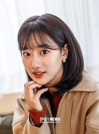 '어하루' 이나은 