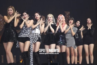 JYP, 트와이스 스토킹에 경고…