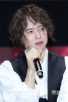 [단독] '꽃길'걷던 양준일, 갑작스런 팬카페 운영중단…팬덤 내몰린 원인은?