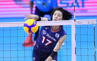 [女배구 올림픽 예선] 이재영-강소휘 훨훨 날았다…한국, 이란 꺾고 2연승