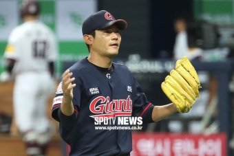 “류현진 영상 보면서 배웠습니다” 롯데 노경은의 ‘랜선 스승’