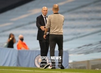 UCL 사나이 지단, 우승 3번하고 첫 탈락 맛봤다