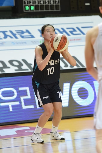 '강유림 3점슛 5방' 하나원큐, 삼성생명 꺾고 박신자컵 3연패