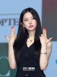 [포토S] CLC 최유진, 레드가 포인트!
