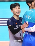 "여오현 코치님처럼"…19살 국가대표급 리베로가 나타났다