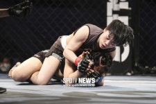 찬성이 형 걱정 마세요…홍준영, 국내 최초 두 단체 통합 챔피언 등극