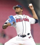 [잠실 게임노트] 미란다 7G 연속 QS+ 10K쇼 두산 4-2 승…NC 6위 하락