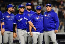 [조미예의 MLB현장] 양키스 4연전 스윕 한 토론토, ‘류현진이 통 크게 쐈다! 치킨 파티로 자축’