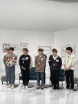아돌라스쿨 골든차일드 최보민, 얼굴만큼 잘생긴 손글씨…드라마인 줄