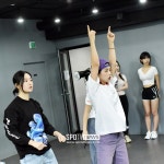 [포토]훅 효우-아이키 나몰라패밀리-미스맥심, 제 춤 보고 잘 따라하세요