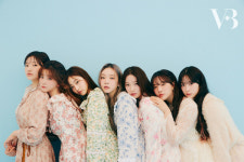 미스틱 첫 걸그룹 빌리, 2월 컴백 앞두고 화사한 비주얼로 시선 강탈