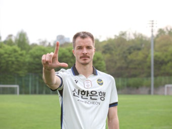 무고사, 이승우·엄원상 제치고 4월의 선수….K리그 최초 2연속 수상