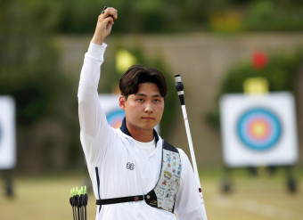 최미선, '올림픽 3관왕' 안산 꺾고 월드컵 준결승행…김우진-이우석 4강 진출