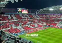 기억해 YOU…세상 떠난 한국 전설 추모, 감동의 4만 카드 물결