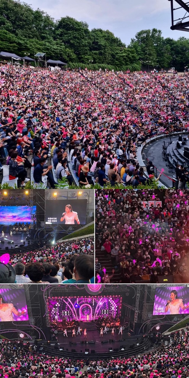 미스트롯 시즌1 멤버들의 감동적인 재회, 첫정 콘서트 성료로 팬들 감동 (80자)