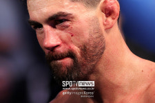 소금쟁이 스텝도 소용없다…전 UFC 챔피언 도미닉 크루즈 KO패