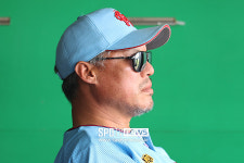 [포토S] 경기 지켜보는 라온고 강봉수 감독