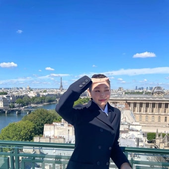 '고우림' 김연아, 신혼여행인 줄 알았네…파리에서 해맑은 미소