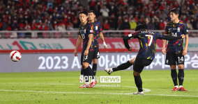 [포토S] 손흥민, 환상 프리킥 골!