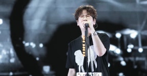 어제 어머니 보내드렸다 넬 김종완, 관객 울린 무대 울컥