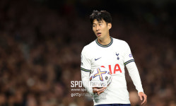 [스포츠타임] 토트넘 전술 바꾸고 리그 2연승! 성공적 352 포메이션