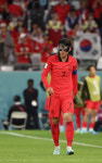 [카타르 REVIEW] '손흥민 축구화 벗겨진 투혼' 한국, 우루과이와 0-0 무…순조로운 출발!