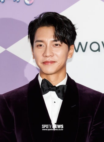 '갈등 한달' 이승기vs후크, 돈문제인가 기싸움인가…54억 반환→전액기부 응수[이슈S]