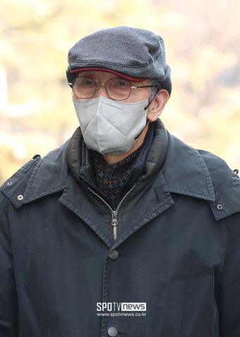 [포토S] 오영수, 강제추행 혐의로 공판 출석