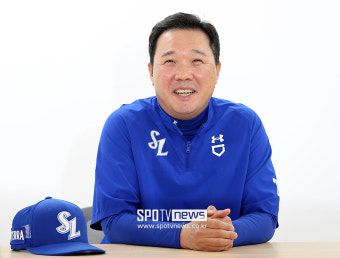 [포토S] 인터뷰 하는 박진만 감독