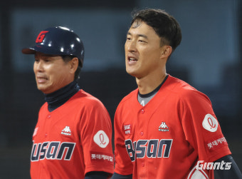 [사직 게임노트] '탑데의 귀환' 토종 에이스 부활투, 적시타 없이 4점, 더블스틸 득점 묘기, 노진혁 쐐기타… 롯데, SSG 꺾고 선두 탈환